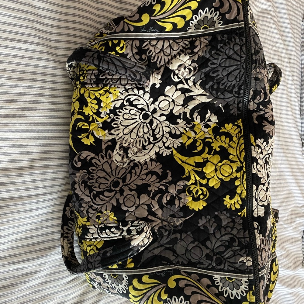 Vera Bradley zip duffel